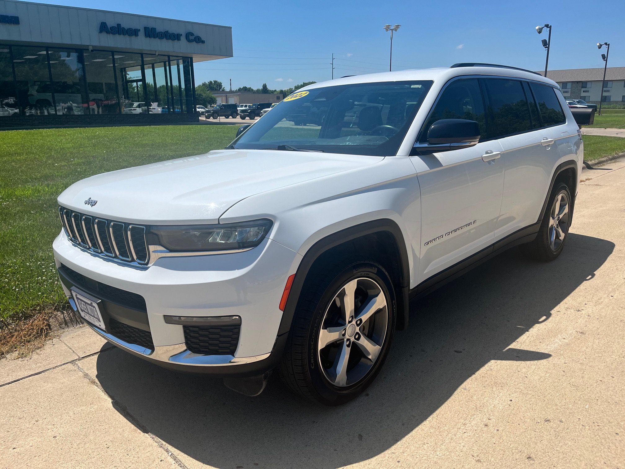jeep grand cherokee l 2022 1C4RJKBG5N8535490 image jeep grand cherokee l 2022 1C4RJKBG5N8535490 image